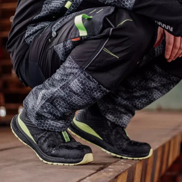 0734040965_Predator_S3_Highmood2