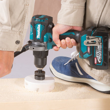 Makita - Akku Bohrschrauber XGT DF001G 40V - Wicki Forst AG